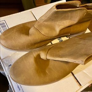 Leather ankle booties